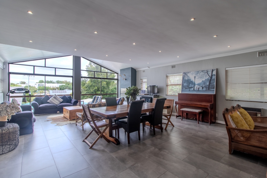 5 Bedroom Property for Sale in Proteaville Western Cape